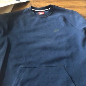 Nike navy crew neck sweatshirt